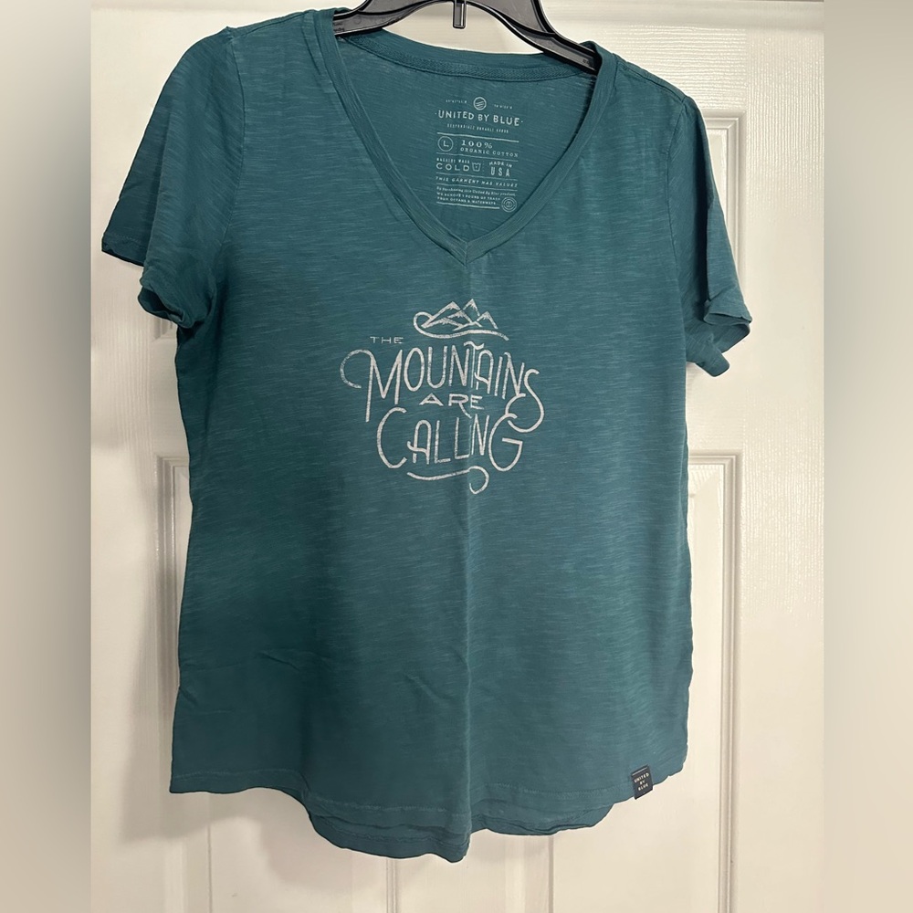 United by Blue. Size large.